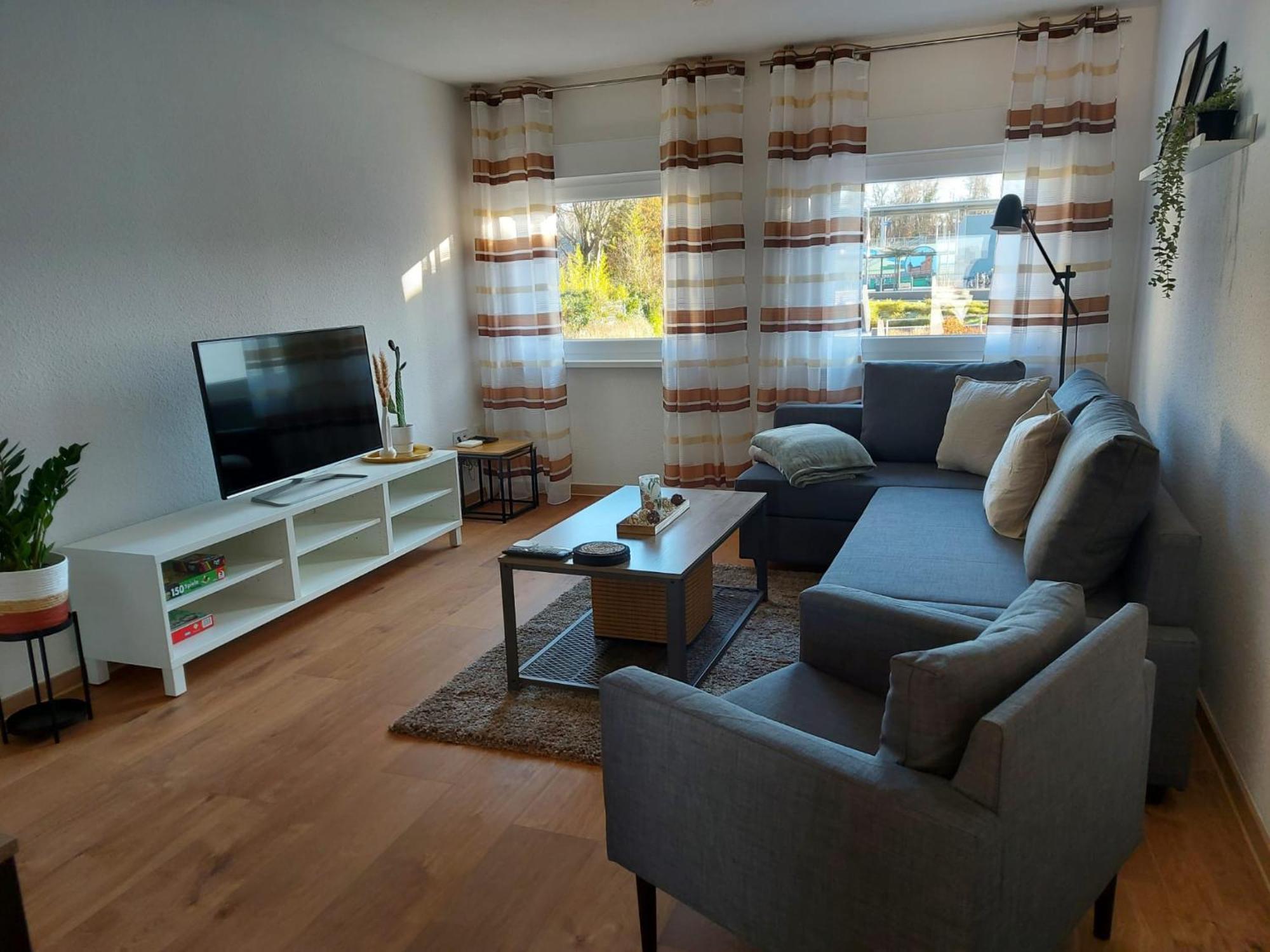 Ferienwohnung In Erftstadt 2 Min Fusslaeufig Zum Bahnhof, Phantasialand, Koeln, Koeln Messe, Eifel Екстериор снимка
