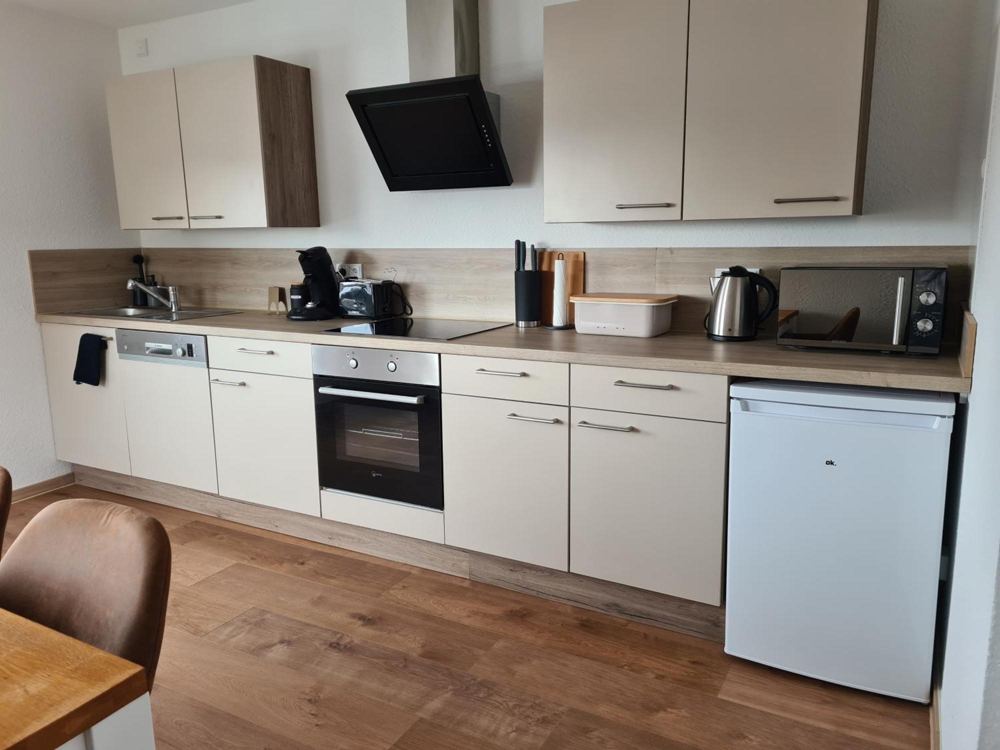 Ferienwohnung In Erftstadt 2 Min Fusslaeufig Zum Bahnhof, Phantasialand, Koeln, Koeln Messe, Eifel Екстериор снимка