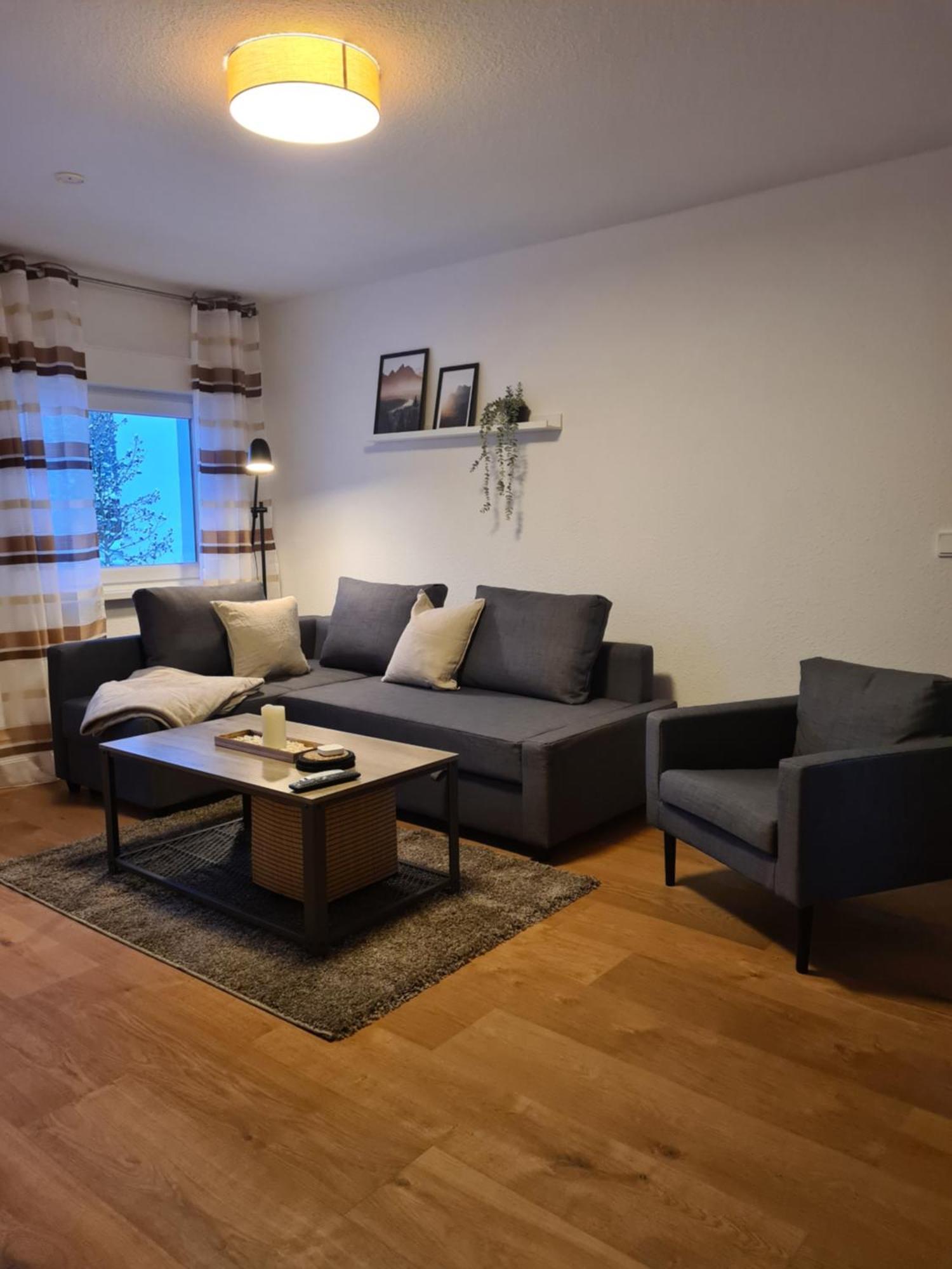 Ferienwohnung In Erftstadt 2 Min Fusslaeufig Zum Bahnhof, Phantasialand, Koeln, Koeln Messe, Eifel Екстериор снимка